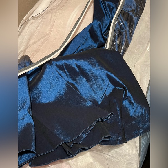 Size 3 blue one shoulder Blondie Nites by Stacy Skylar prom pageant dress - Picture 4 of 5